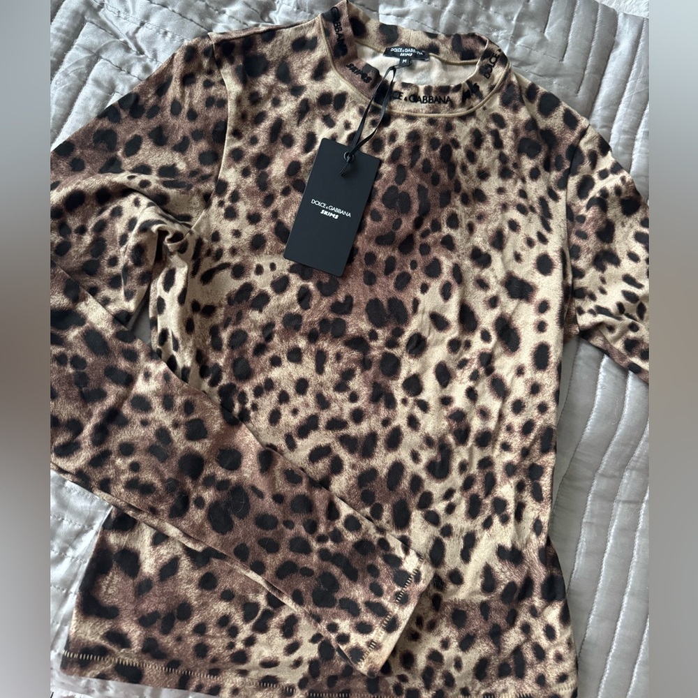 Skims x Dolce gabbana

Leopard top size M

New with tags